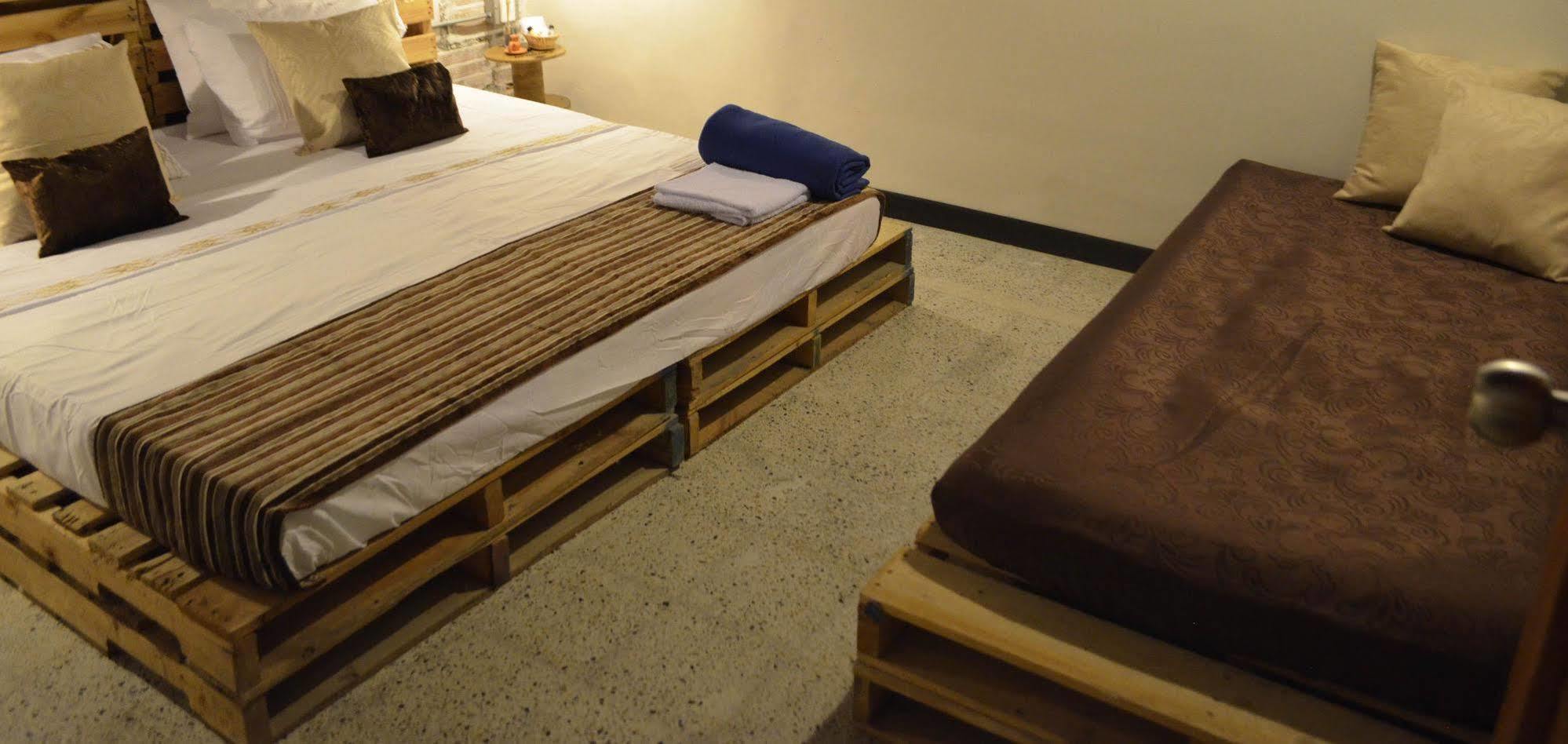 Hotel Boutique Stay Provenza Μεντεγίν Εξωτερικό φωτογραφία